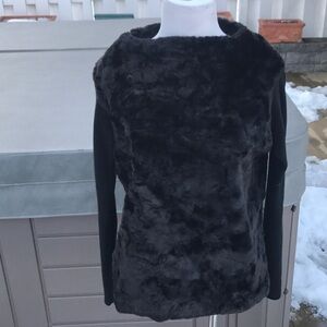 Zara amazing faux fur sweater in excellent